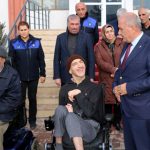 Hekimhan Belediyesi 3 Engelliye Akülü Araç Hediye Etti Hekimhan Belediyesi 3 Engelliye Akülü Araç Hediye Etti