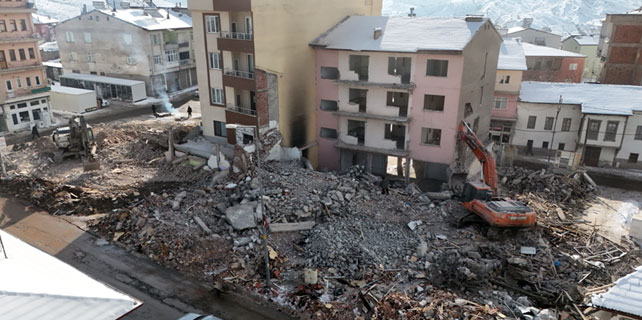 Bir Devir Kapanıyor